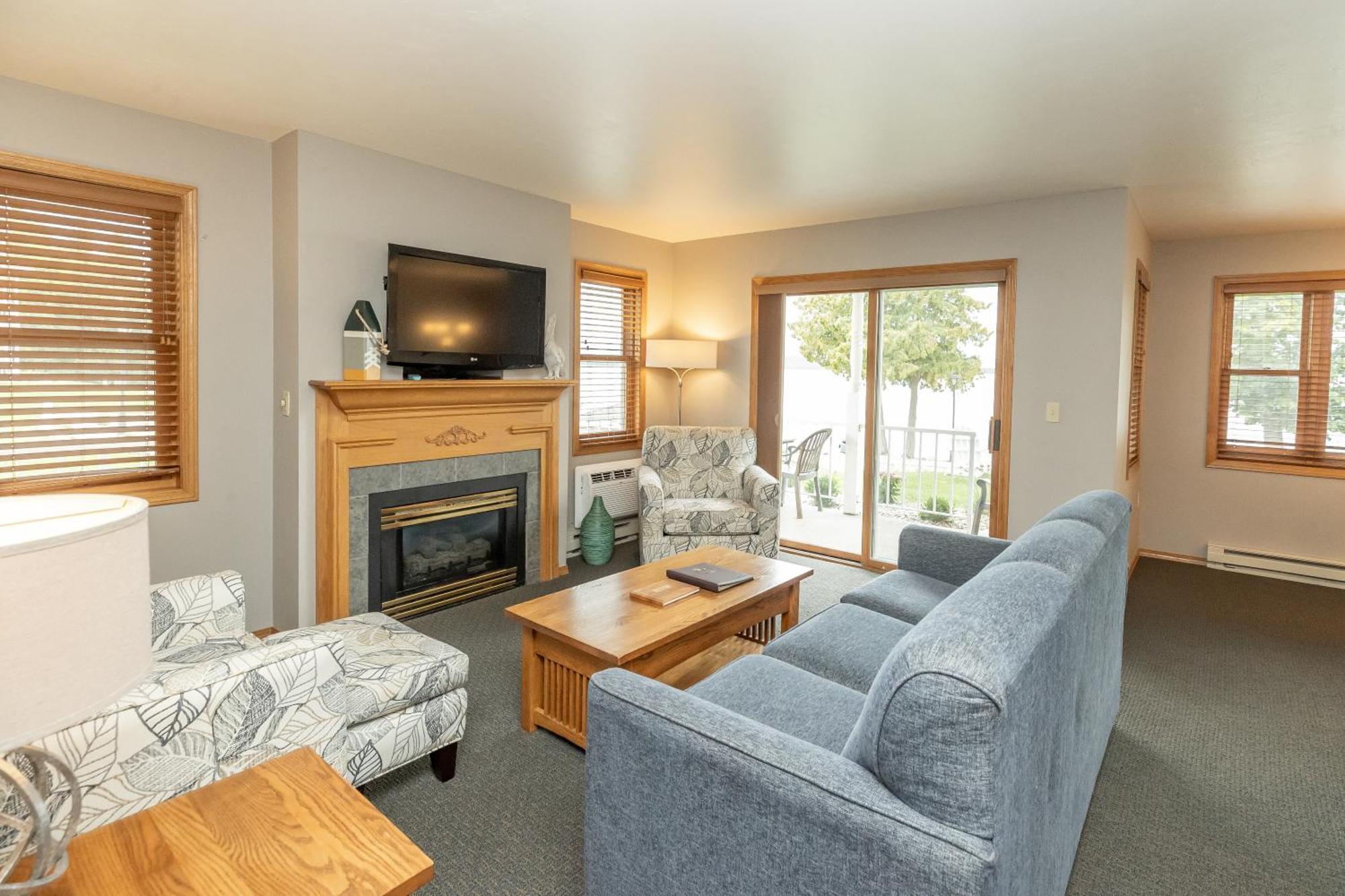 Westwood Shores Waterfront Resort Стерджен-Бей Экстерьер фото